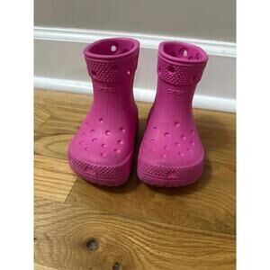 Crocs Classic Crush Waterproof Hot Pink Pull On Boots Kid’s Size C4